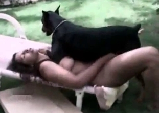 Wild hound is fucking a lady